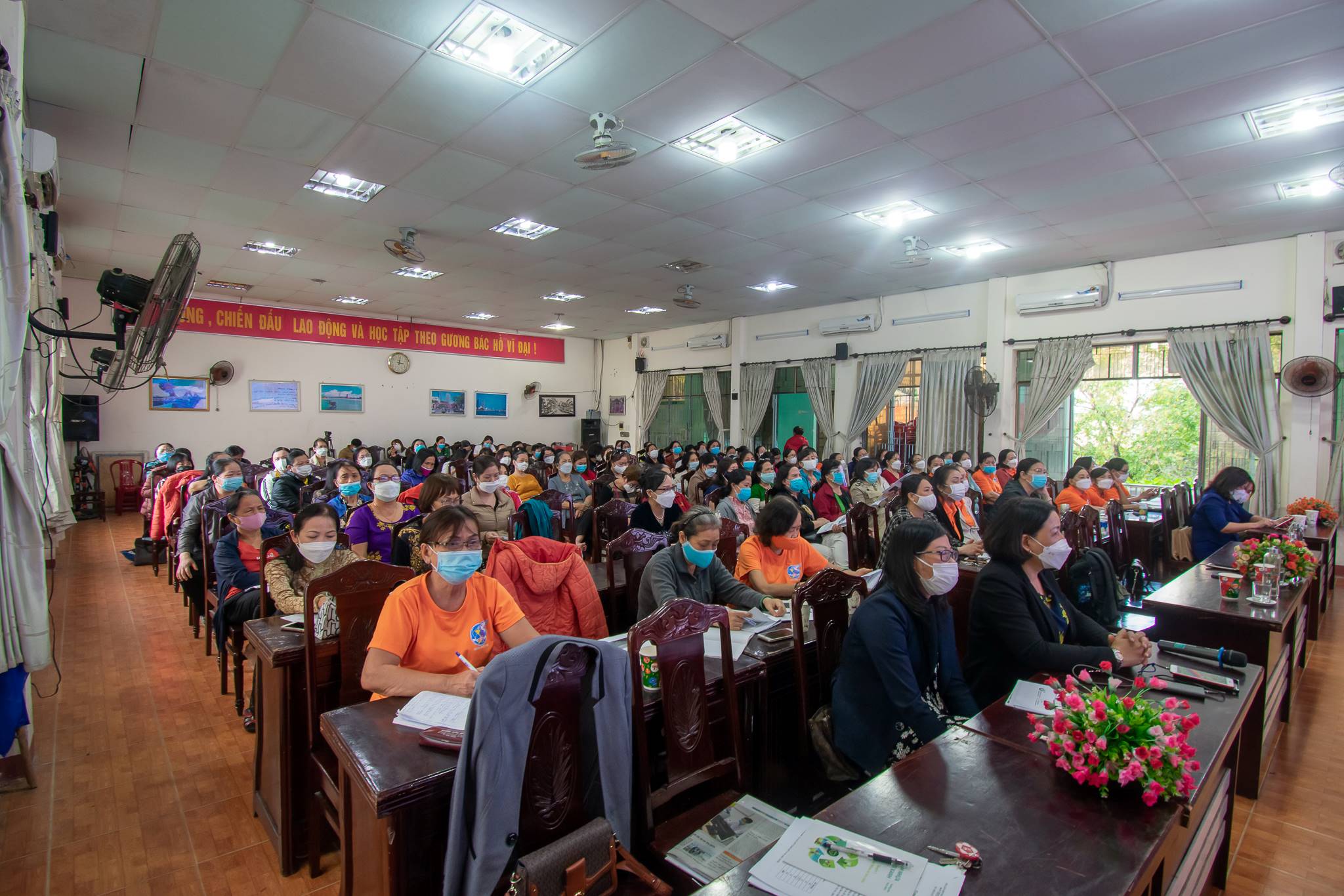 DN_Tap huan giam thieu rac thai nhua 10.12.2021 (2).jpg